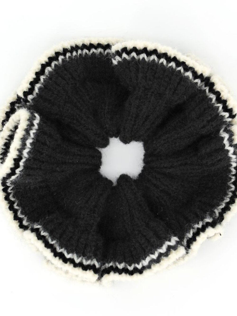 Knit Ribbed Ruffle Hair Scrunchie - Picture 10 of 16